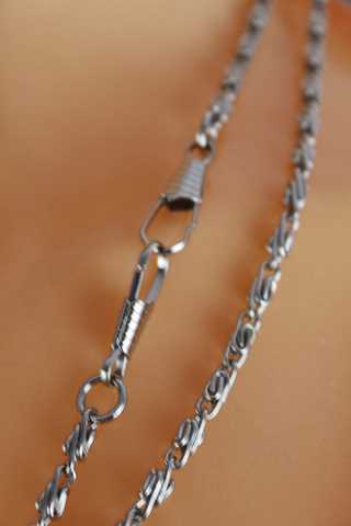 Dámský náhrdelník - řetízek s ozdobnými oky
