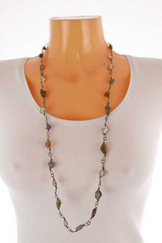 Dámský náhrdelník - dlouhé barevné korálky omotané drátkem