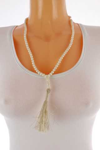 Dámský náhrdelník - perličky zakončené střapečkemperličky se střapečkem