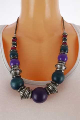 Dámský náhrdelník - řetízek s barevnými dřevěnými korálky